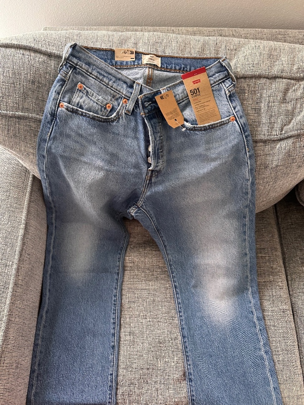 Levi’s 501 curve